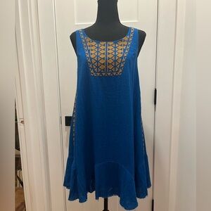 THML Women’s Dress Size M Blue Embroidered Pull Over Sleeveless Scoop Neck